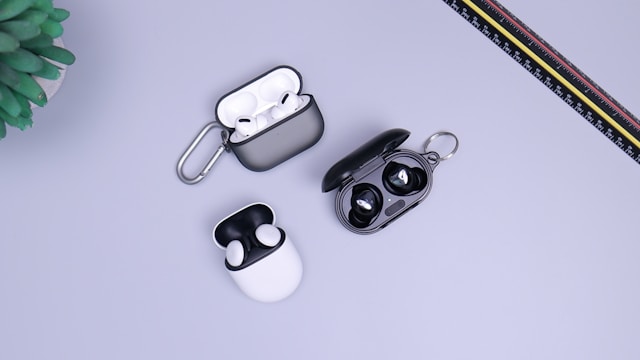 TWS-40 True Wireless Earbuds