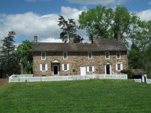 Small-hill House