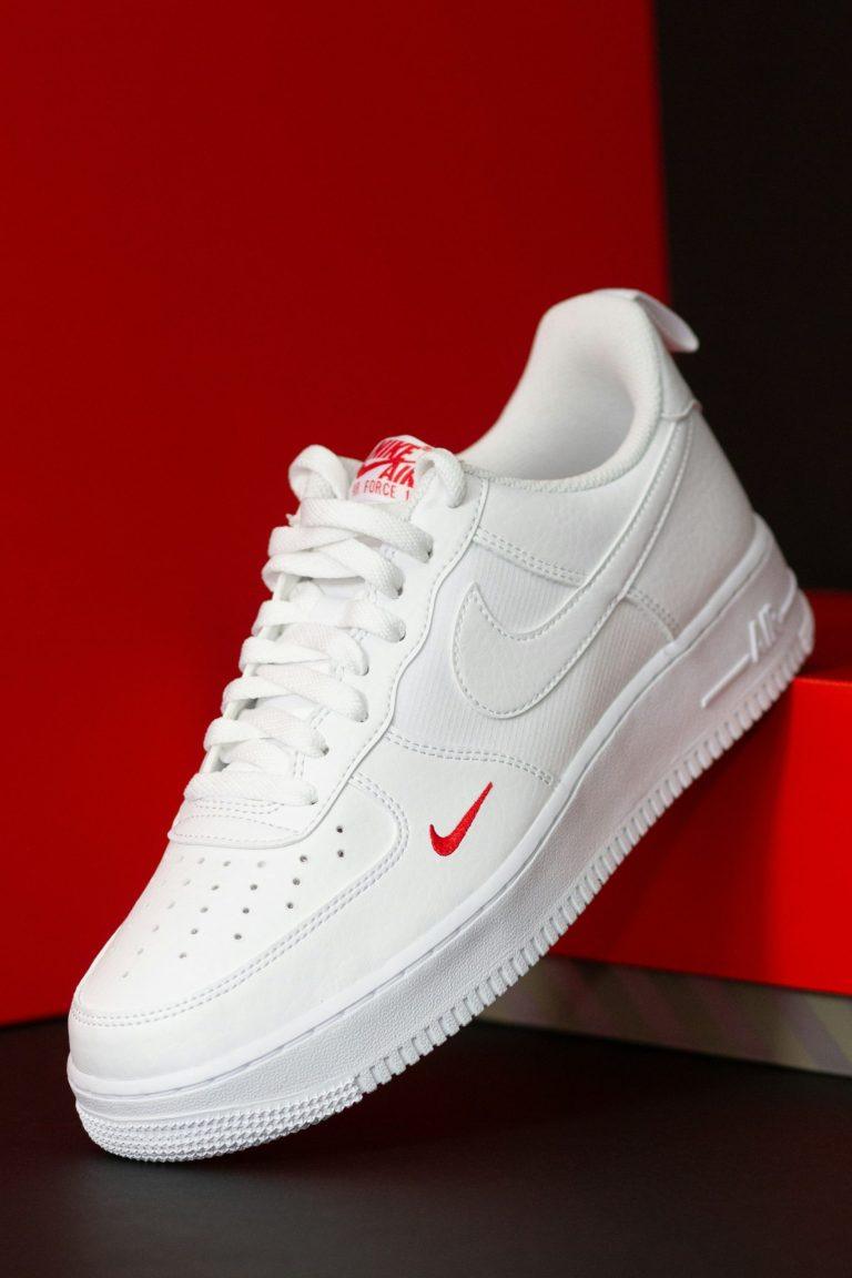 White Nike Free Train Instinct