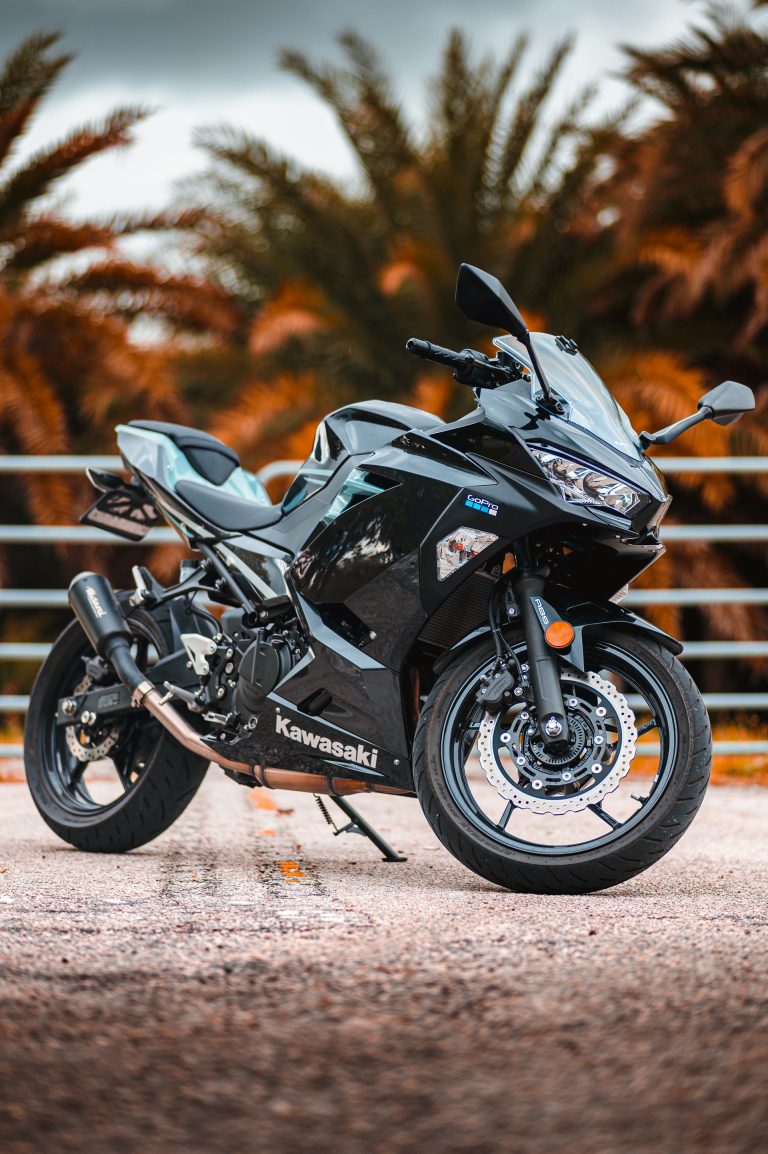 Kawasaki ER6 with Segment-First Dual-Channel ABS Now in Nepal!