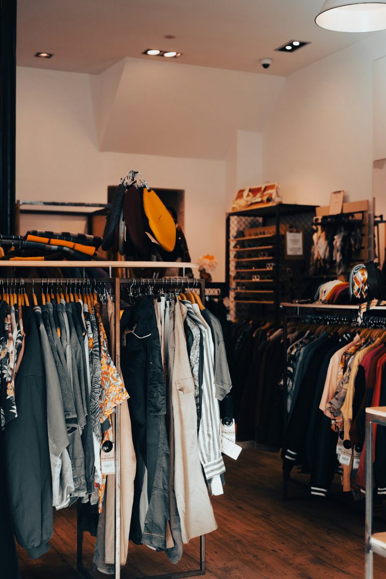 Increase of online clothing store in 2022