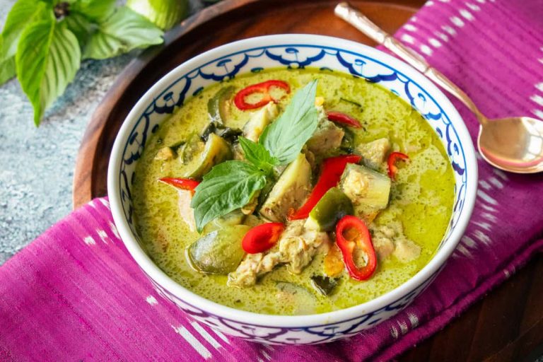 Green Curry: Thailand’s Creamy and Spicy Delight