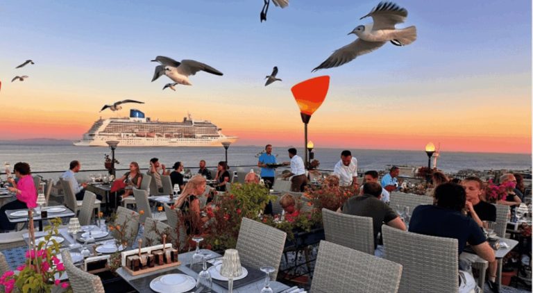 Istanbul’s Rooftop Restaurants: Dining Between Europe and Asia