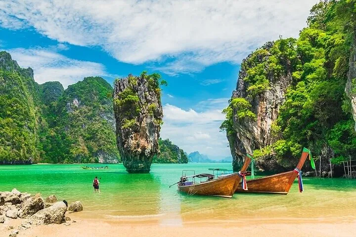 Hidden Beaches of Phuket: Thailand’s Coastal Paradise